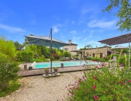 Vignette - Tourist - Charming property with self-catering cottage and bed and breakfast rooms