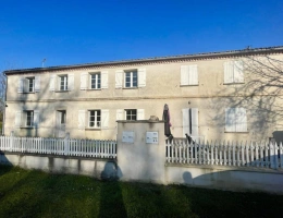 Vignette - Touristique - Ensemble de 2 maisons, 135 m² et 65 m², 3 km d'AULNAY et tous commerces, cadre très joli