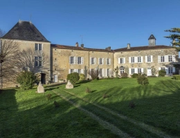 Vignette - Prestige - Château du XVe siècle entre Niort et La Rochelle
