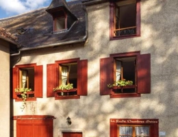 Vignette - Tourist - Character Property with Guest House Potential and Commercial Premises in the Heart of Ségur-le-Châte