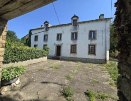 Vignette - Rurale - Corps de ferme avec maison, appartement et dépendances - Durenque