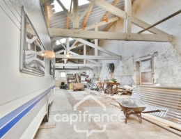 Vignette - Rural - Ensemble Immobilier à vendre NUAILLE D'AUNIS (17) à vendre NUAILLE D'AUNIS, ensemble immobilier d'une surface de 591,64 m2, le tout sur une parcelle cadastrée de 4710 m2