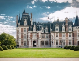 Vignette - Équestre - Au cœur de la Sologne, Un château d'inspiration néogothique et Renaissance, de 3000 m2 sur un 53ha