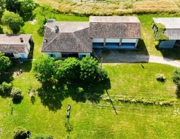 Vignette - Rural - Ancienne ferme et ses dépendances avec 16ha