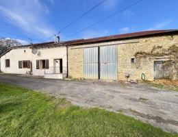 Vignette - Rural - Exceptional Renovated Farmhouse with 1.5 Hectares, Outbuildings et Development Potential