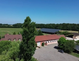 Vignette - Équestre - Domaine équestre + de 39 hectares