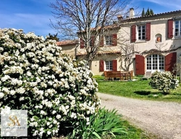 Vignette - Équestre - Domaine de caractère de 304 m² sur plus de 60 hectares d’un seul tenant – Entre nature, élégance et art de vivre