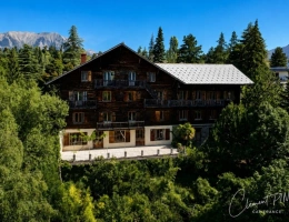 Vignette - Prestigious - Propriété de 828m² sur 9045m² de terrain - Chorges