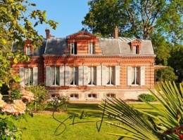 Vignette - Prestigious - Character property for sale in Bézu-Saint-Éloi – 9 rooms, 5 bedrooms, grounds of nearly 6,000 m² wit