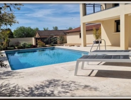 Vignette - Rurale - Propriété à vendre 6 pièces FEILLENS (01)proche Mâcon 207m², piscine chauffée, double garage,5 chambres 2 suites