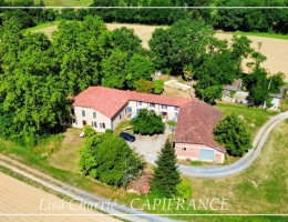 Vignette - Touristique - Propriete à vendre 11 pièces de 406 m2 habitables au total, avec dépendance sur 5261 m2 proche de NOGARO (32)