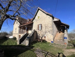 Vignette - Rurale - Ancien corps de ferme, + de 6ha, dépendances, ressources en eau naturelles
