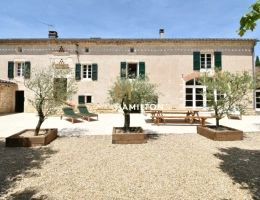 Vignette - Rural - 19TH-CENTURY COUNTRY ESTATE - INCLUDING PRIVATE PARK, WELL, STONE OVEN AND MULTI-PURPOSE FUNCTION RO