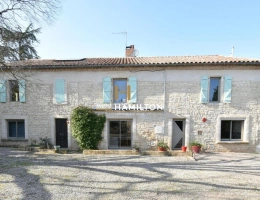 Vignette - Rurale - CHARMANTE PROPRIETE AVEC PRAIRIES, PISCINE, GARAGE ET BATIMENTS ANNEXES