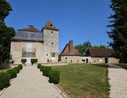 Vignette - Prestige - Château d'exception - Élégance Historique & Parc Majestueux