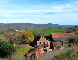 Vignette - Équestre - Corps de ferme de caractère avec + de 25 hectares + plusieurs dépendances