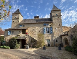 Vignette - Tourist - Manor house with gîte