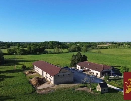 Vignette - Equestrian - 3 logements jusqu'à 16 hectares