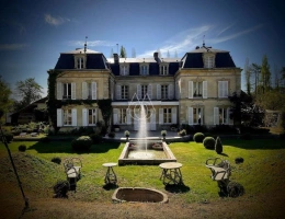 Vignette - Prestige - Beau château du XVIIIe siècle avec dépendances, incluant une salle de réception, situé dans l'Orne