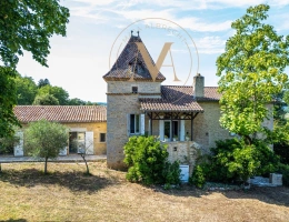 Vignette - Équestre - Manoir de caractère avec piscine intérieure, gîte et 11,6 hectares de nature préservée – LACAPELLE CABANAC (46)