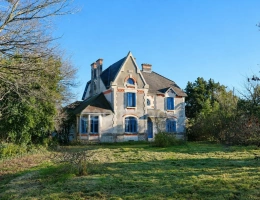 Vignette - Prestigious - An estate is never truly owned, it is simply passed from one generation to the next - Bors (Charente