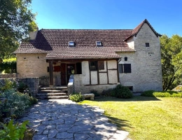 Vignette - Equestrian - Farmhouse in an isolated location on the Causse