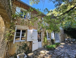Vignette - Rural - HOUSE IN THE COUNTRYSIDE WITH PRIVATE LAKE