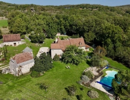 Vignette - Touristique - Corps de ferme restauré - 2 maisons indépendantes - 255 m2 habitables