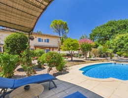 Vignette - Tourist - COTTAGE AND CONVERTED DOVECOTE WITH VALLEY VIEW AND TERRACED GARDENS