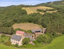 Vignette - Rurale - Hameau Privé en Sud-Aveyron : Un Domaine, Mille Possibilités