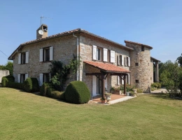 Vignette - Prestigious - Demeure de caractère sur un domaine de 66 hectares au coeur des Pyrénées Ariégeoises