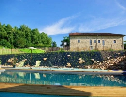 Vignette - Touristique - Grande longère rénovée (4 habitations) sur 5 ha