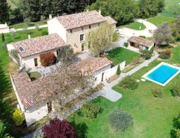 Vignette - Rurale - Authentique mas provençal en pierre