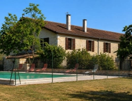 Vignette - Équestre - PROPRIÉTÉ DE CARACTÈRE ? 2,4 HA MINIMUM ? DÉPENDANCES ? PISCINE