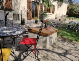 Vignette - Rural - The charm of the countryside near Périgueux with a large garage