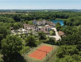 Vignette - Équestre - Château historique avec piscine sculptée, lacs, installations équestres, 158 hectares et une vue imprenable dans le Gers, dans le sud-ouest de la France