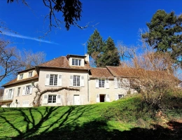 Vignette - Touristique - Propriete à vendre 17 pièces SAINT SAULGE (58) gite,chambres d'hôtes