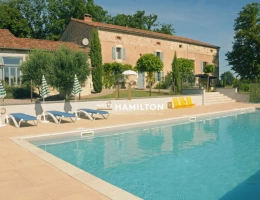 Vignette - Touristique - PROPRIETE AVEC GITES ET SALLES DE RECEPTION-REUNION