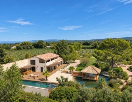 Vignette - Prestige - EYGALIÈRES ? UN DOMAINE CONTEMPORAIN CONFIDENTIEL FACE AUX ALPILLES