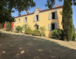 Vignette - Prestige - PLAISANCE DU GERS(32): élégante PROPRIETE DE CHARME et de CARACTERE XVIII-XIXs, 3,5hectares, près de Plaisance et Marciac, SANS TRAVAUX, sans vis à vis, au calme , VUE sur les coteaux, piscine