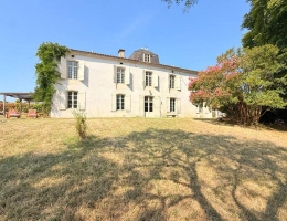 Vignette - Rural - A characterful 18th-century residence on 2.16 hectares near Chalais