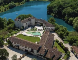 Vignette - Equestrian - Historic chateau with sculpted pool, lakes, equestrian facilities, 158 hectares and stunning views i