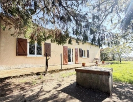 Vignette - Rural - The charm of the countryside near Périgueux with a large garage