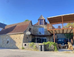 Vignette - Touristique - Propriété RARE en Pierre | Triangle d'Or | Rénovation Prestige | Gîtes Clés en Main | Vue Pano