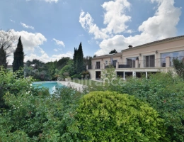 Vignette - Tourist - Quiet property - 5 bedrooms - adjoining 2-bedroom apartment - extra-large garage - swimming pool - i