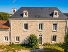 Vignette - Rurale - Maison de Maître + Piscine + Grange de 100 m² | 7 000 m² de terrain | Sans voisinage
