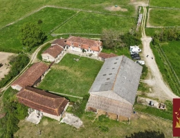 Vignette - Equestrian - ANCIEN MONASTERE de 214 m2 sur 50 ha - Idéal élevage chevaux