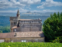 Vignette - Prestige - Aux portes de Saint-Émilion et de la Dordogne, une demeure de caractère à réinventer