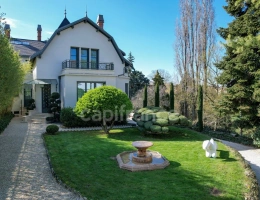 Vignette - Rural - Fully renovated 255 m² bourgeois house, enclosed and wooded grounds of 4,303 m² (with space for a sw