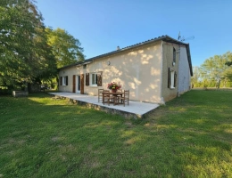 Vignette - Rurale - À 10 MINUTES AU SUD DE PÉRIGUEUX . MAISON DE PLAIN-PIED, GRANDE GRANGE ET VUE CAMPAGNE